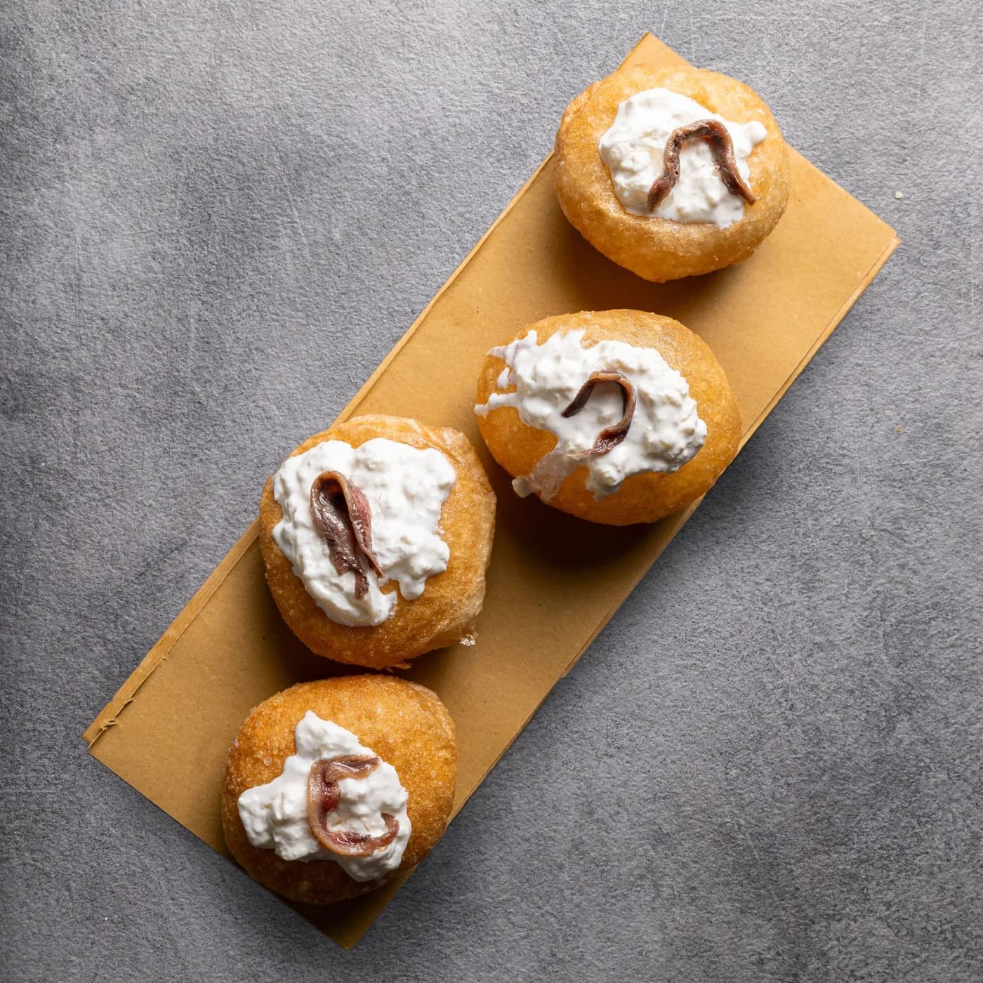 Montanarine fritte alla stracciatella