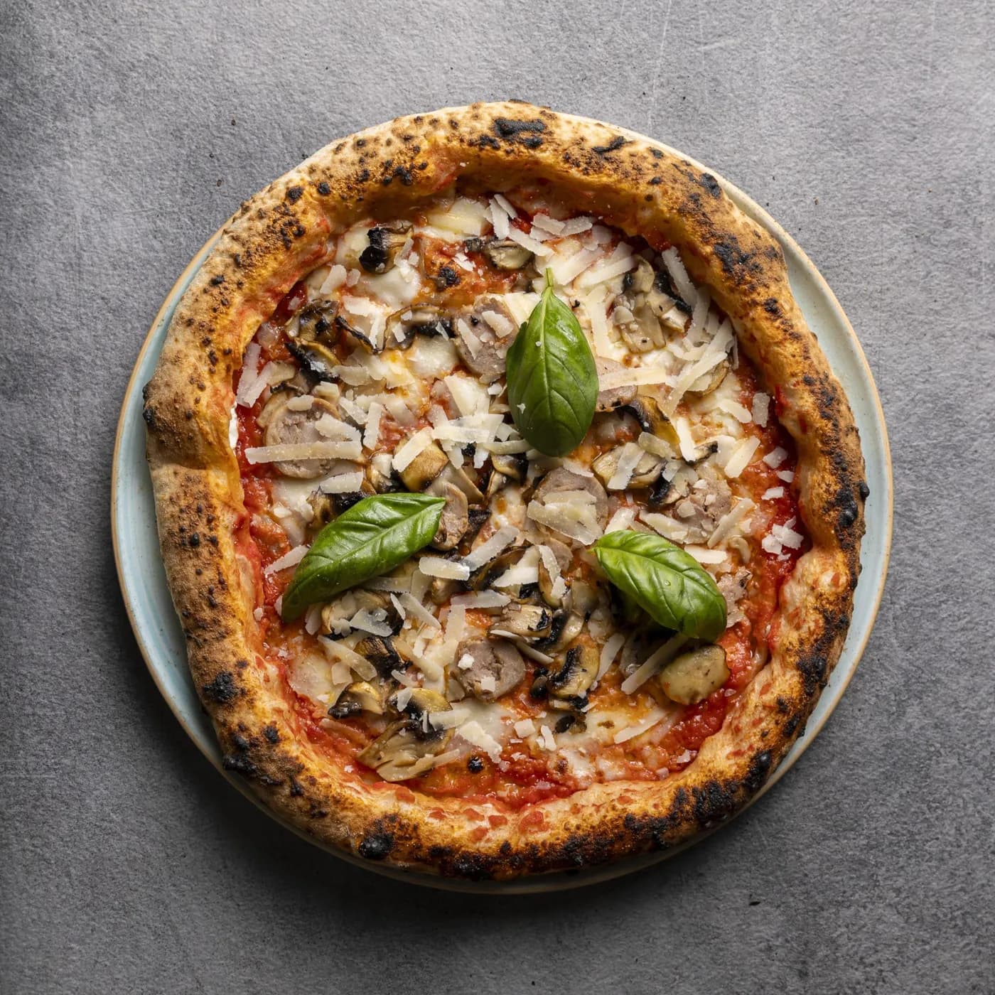 Sfiziosa con salsiccia